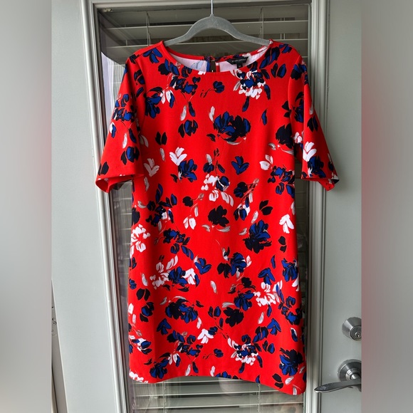 🔥Banana Republic Women’s Dress Red Floral Medium Size 10 - Picture 2 of 8